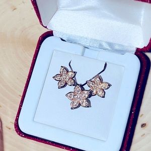 Artistique Sterling silver pink crystal necklace set.